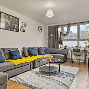 Peaceful 2-Bed South Bank